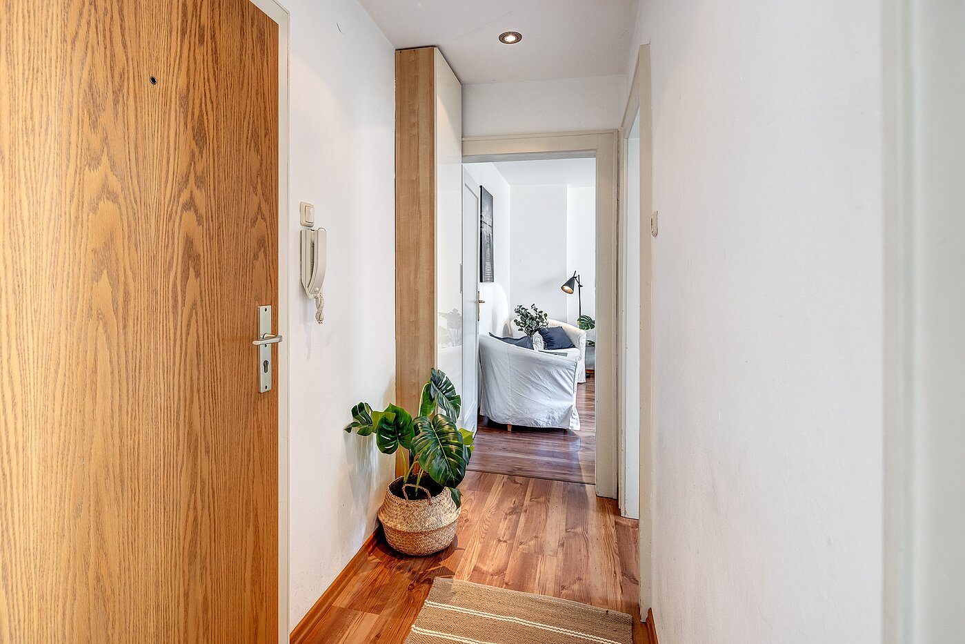 Apartamento de 1 habitación | München-Sendling | 2201ML3 | ...und Richtung Wohnzimmer