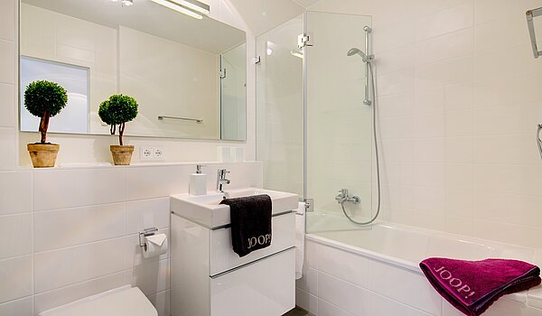 Apartamento de 2 habitaciones | München-Maxvorstadt | 70023 | Bad mit Badewanne...