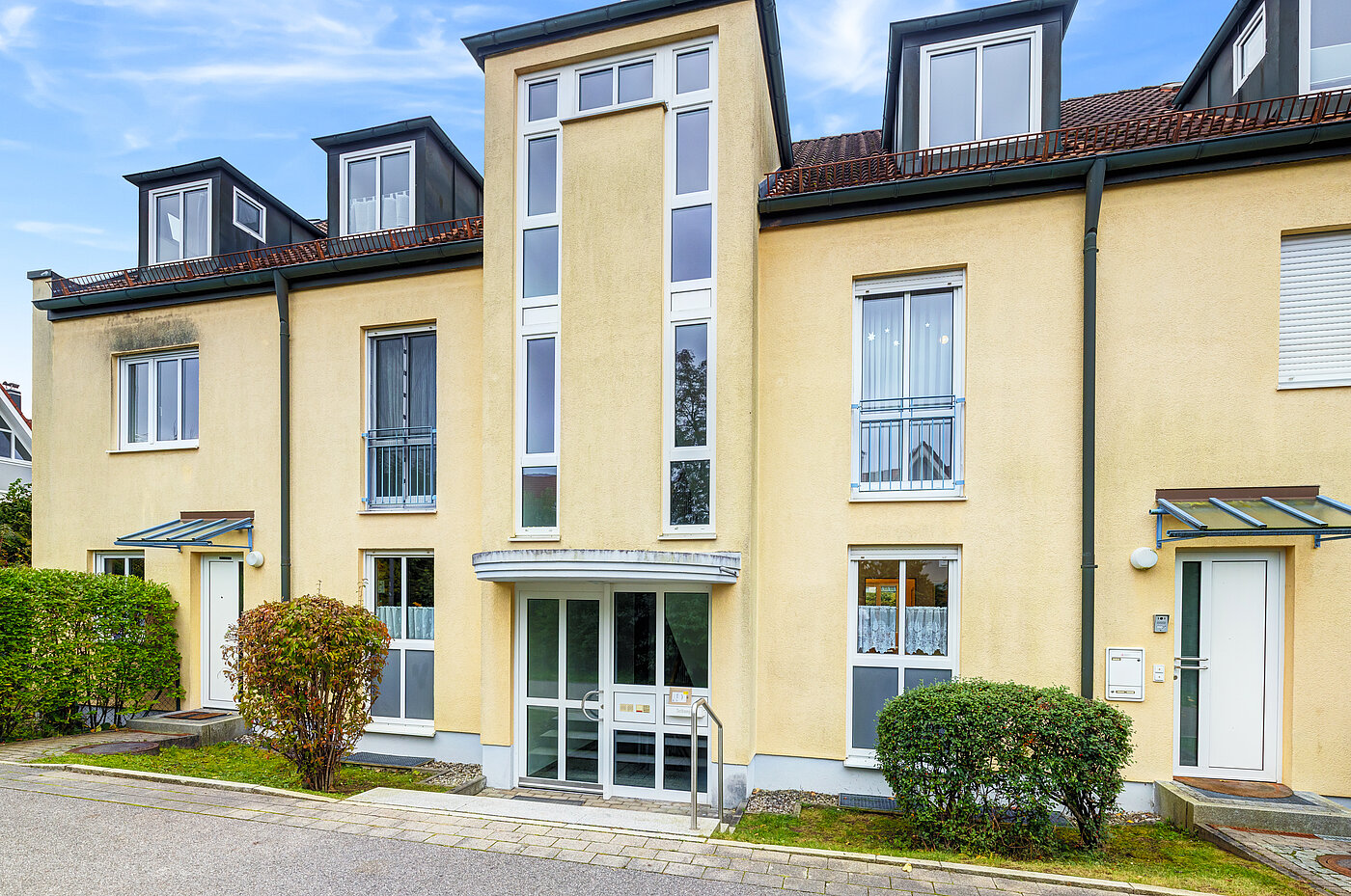 Piso dúplex  de 4.5 habitaciones | 70295 | Gebäudeansicht