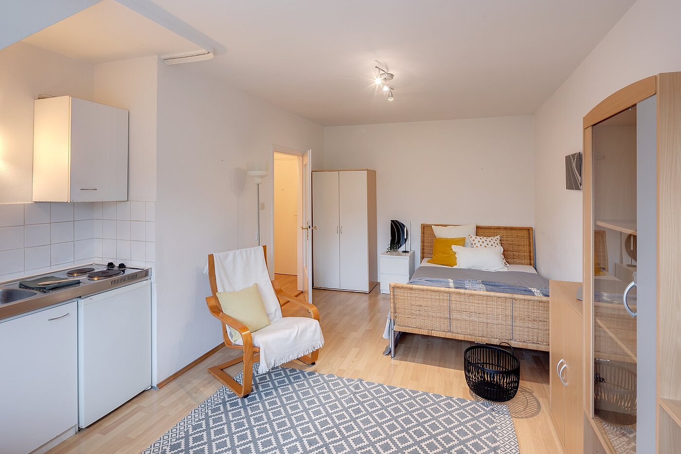 Apartamento de 1 habitación | München-Bogenhausen | 2012ML2 | Der Wohn-Schlafraum...