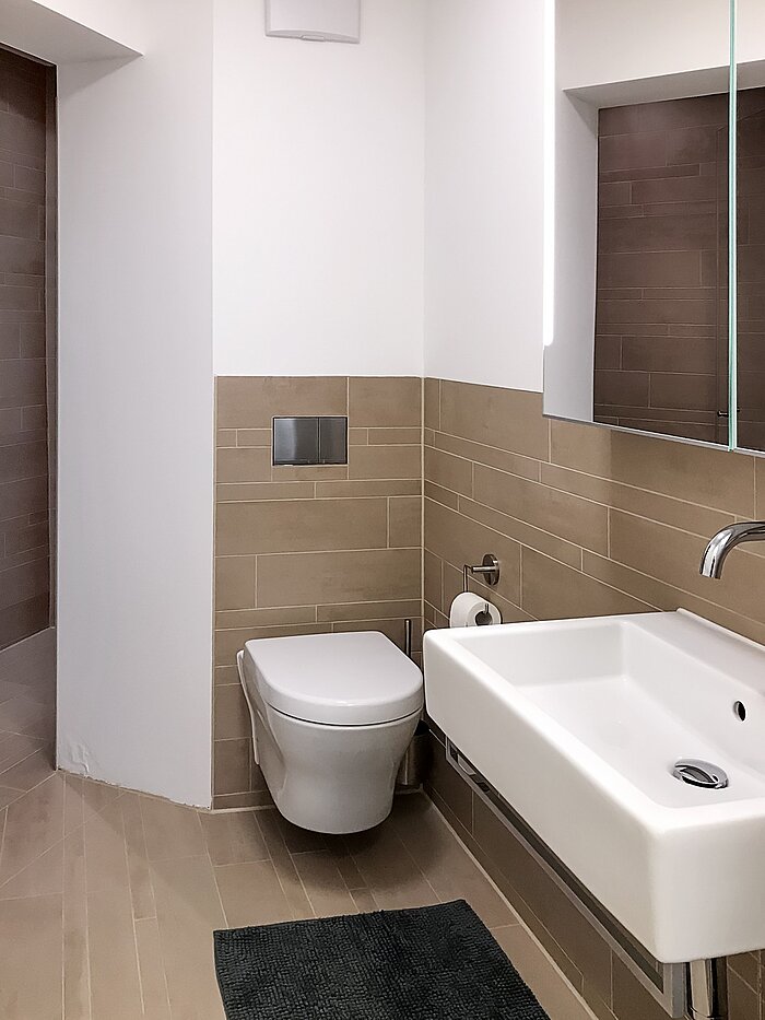 Piso en planta baja de 1.5 habitaciones | München-Lehel | 70149 | ...gestalteten Bad