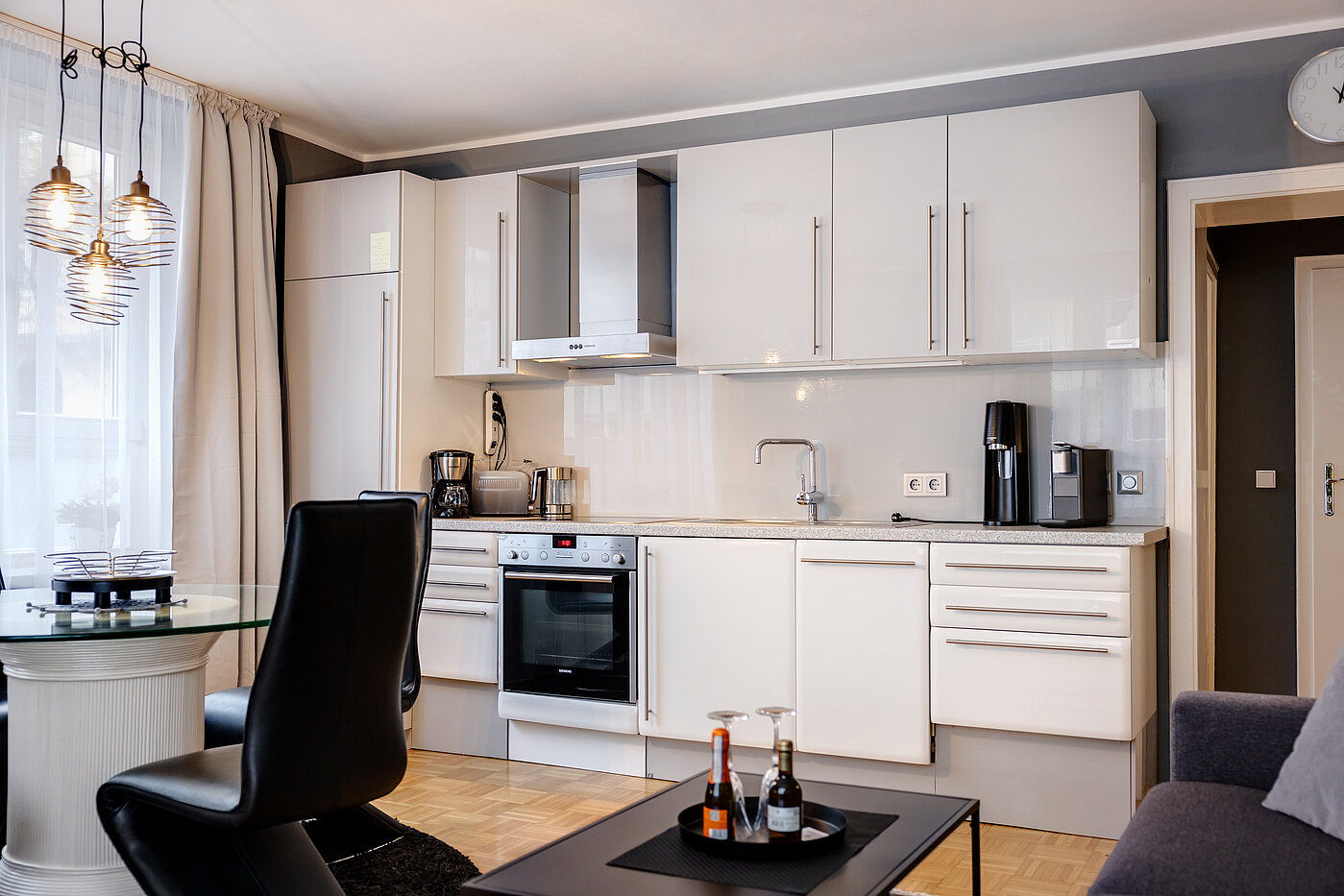 Piso en planta baja de 2 habitaciones | 70219 | Ansprechende Küchenzeile...