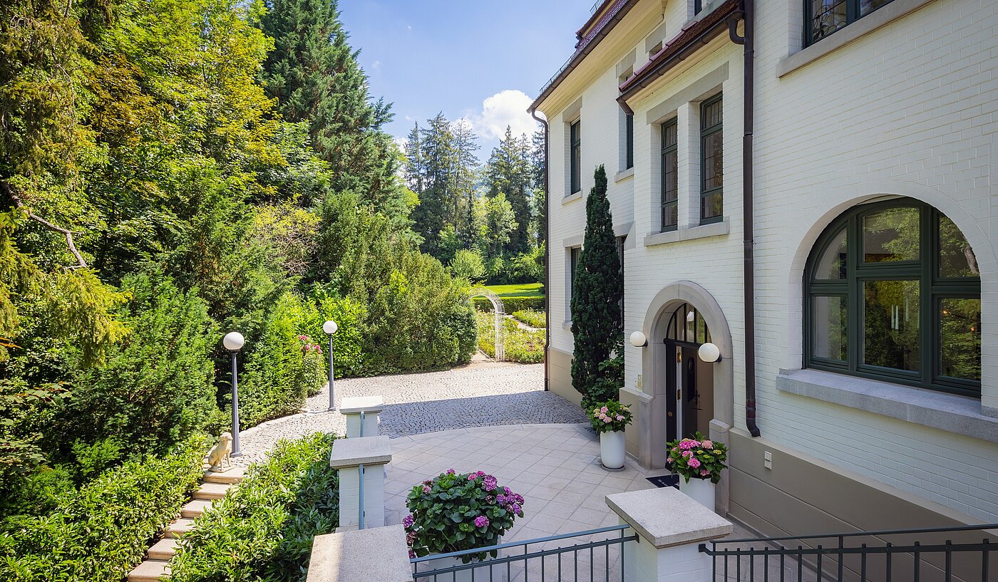 Villa de 9 habitaciones | Reutlingen | 70231 | Eingangsbereich