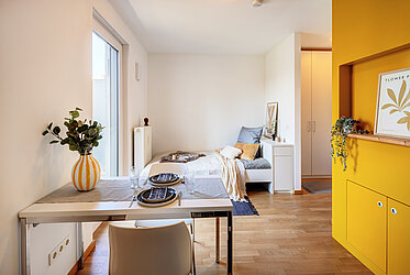 Ramersdorf: Amplio apartamento de 1 habitación con balcón - disponible