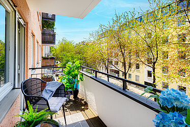 Schwabing: Apartamento de 2 habitaciones con balcón soleado