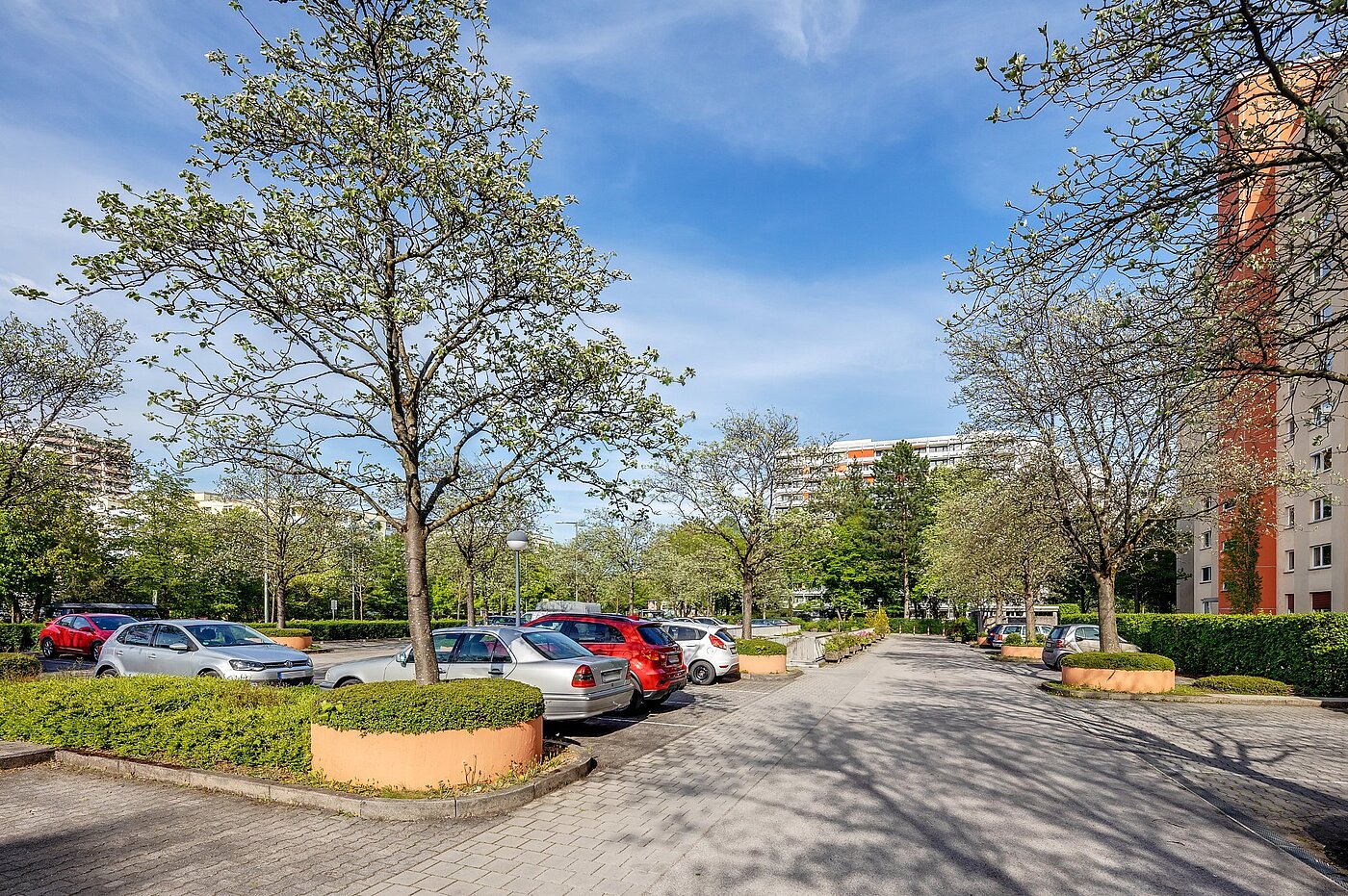 Apartamento de 2 habitaciones | München-Perlach | 1904ML5 | Parkplatz