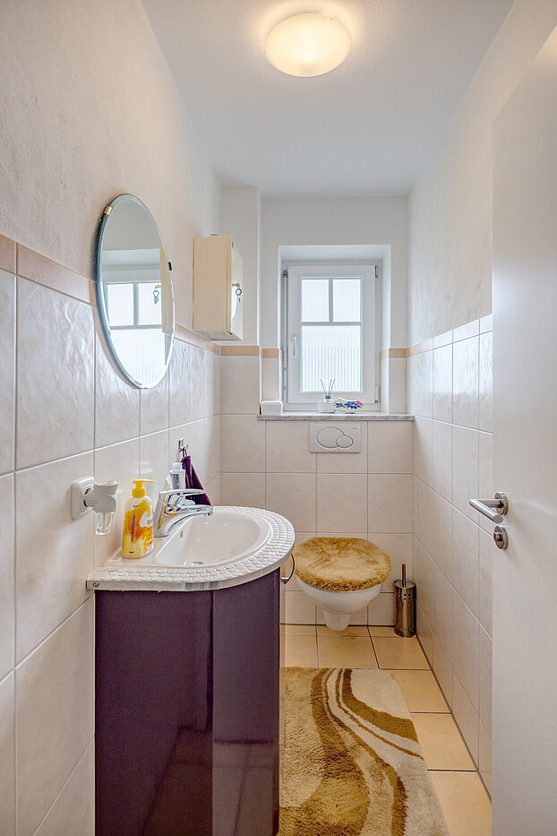 Apartamento de 3.5 habitaciones | Bad Aibling | 70442 | Separates Gäste-WC