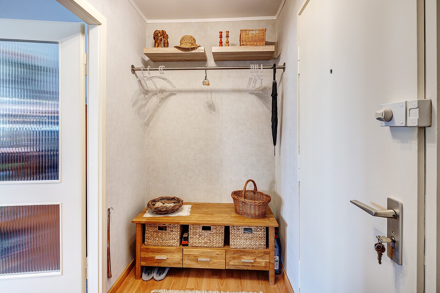 Apartamento de 3 habitaciones | München-Feldmoching | 2201ML2 | Kleine Flur im Eingang...
