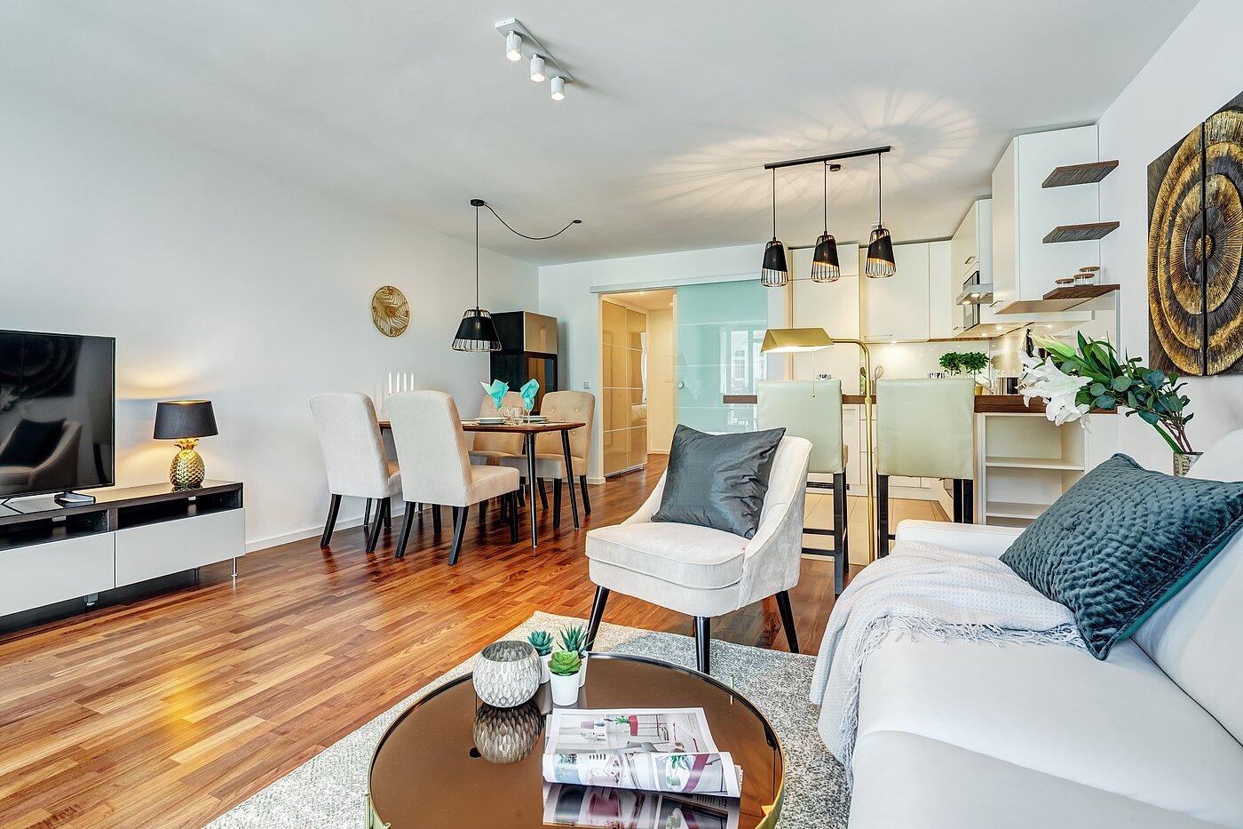 Apartamento de 2 habitaciones | München-Schwabing | 70434