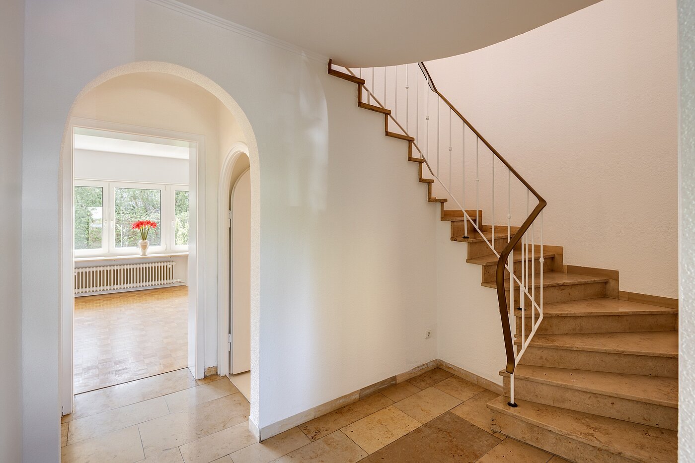 Casa adosada  de 4 habitaciones | München-Solln | 70120 | Treppenhaus Erdgeschoß