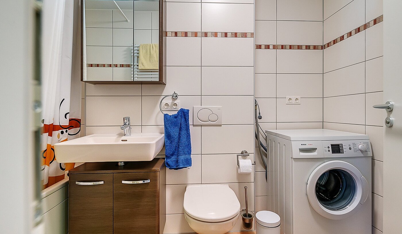 Apartamento de 2 habitaciones | München-Milbertshofen | 2004ML3 | Bad mit Wanne