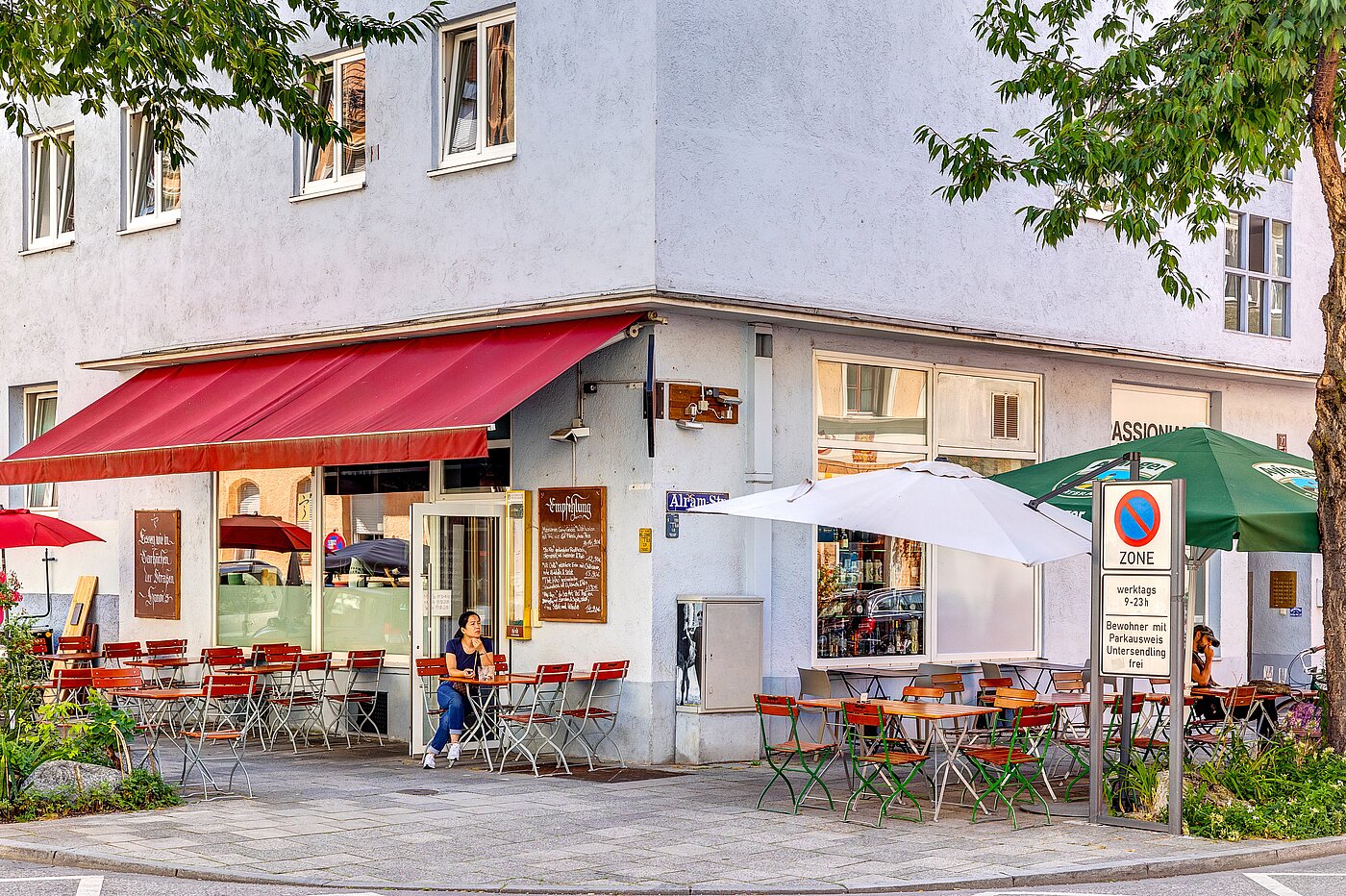 Piso ático de 1 habitación | München-Sendling | 700402 | Restaurants & Geschäfte