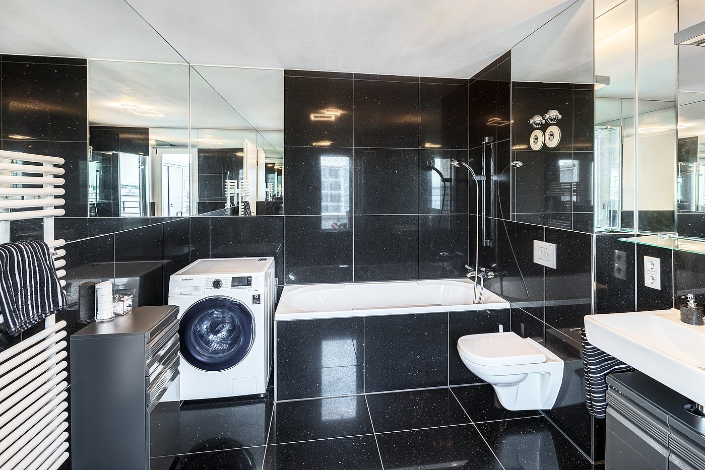 Penthouse de 3 habitaciones | München-Riem | 70468 | ...und Badewanne