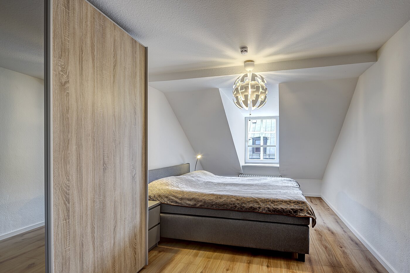 Piso ático de 4.5 habitaciones | München-Ludwigsvorstadt | 70461 | Schlafen 2