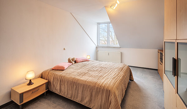 Apartamento de 2 habitaciones | Poing | 70373 | Komfortables Schlafzimmer...
