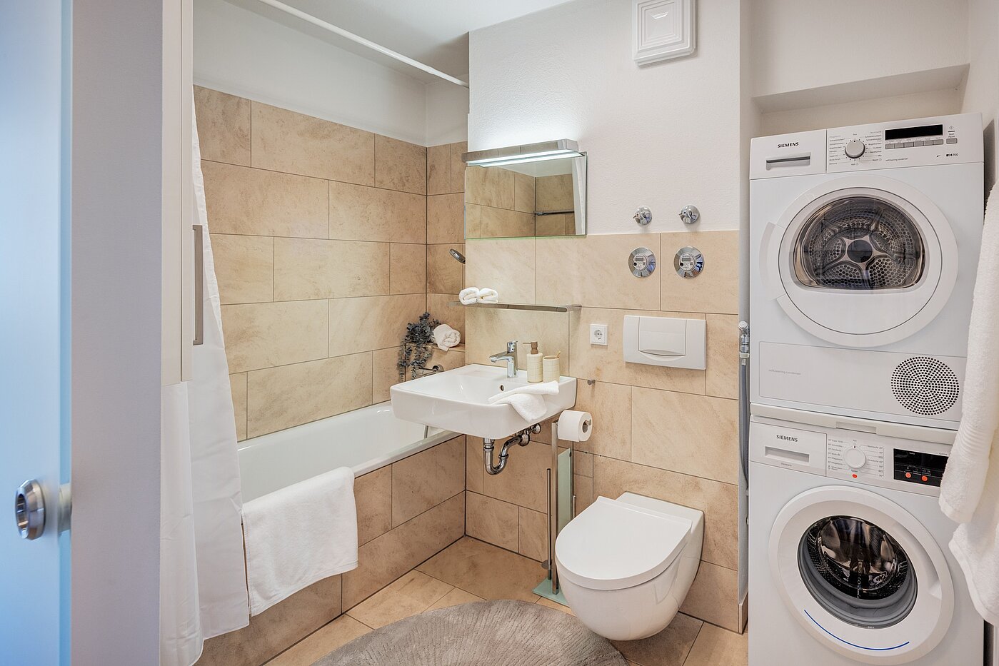Apartamento de 3 habitaciones | München-Schwabing | 70299 | Bad