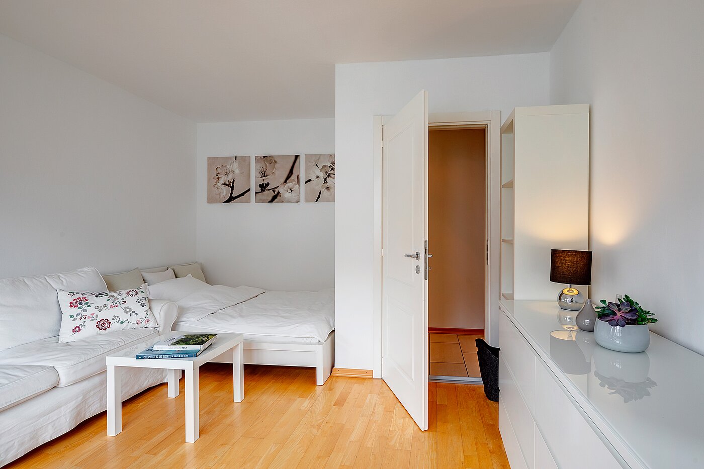 Apartamento de 2 habitaciones | München-Schwabing | 70130 | Wohn- und Schlafbereich..