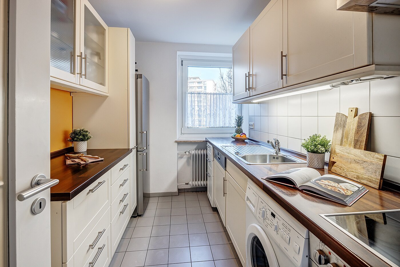 Apartamento de 3 habitaciones | München-Bogenhausen | 2112ML3 | Küche mit Fenster