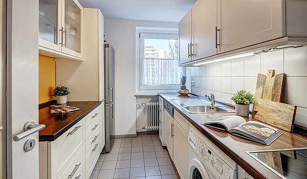 Apartamento de 3 habitaciones | München-Bogenhausen | 2112ML3 | Küche mit Fenster