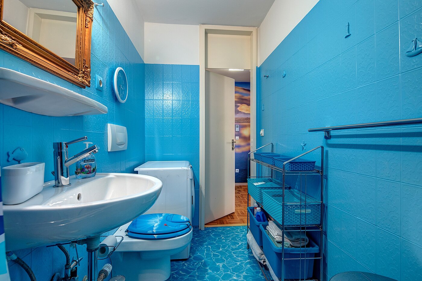 Apartamento de 1.5 habitaciones | München-Sendling-Westpark | 2207ML4 | Meerblaues Badezimmer...