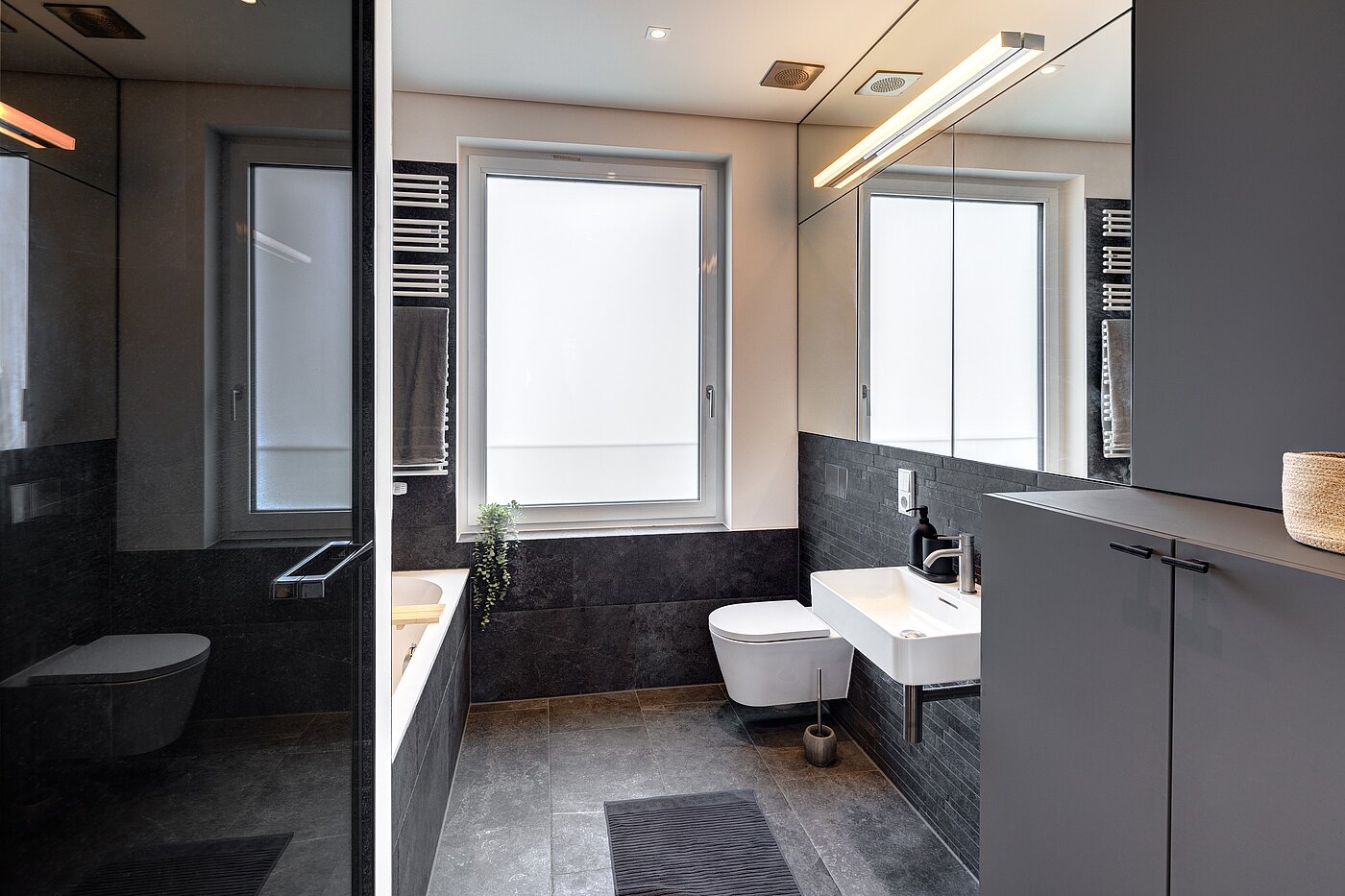 Apartamento de 2 habitaciones | 70134 | Bad mit Dusche...