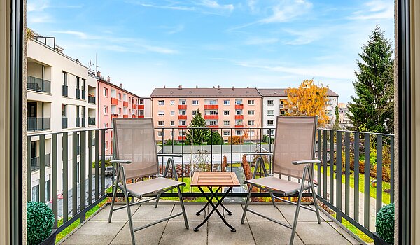 Apartamento de 3 habitaciones | München-Moosach | 70164 | ...und einem kleinen Balkon zum Innenhof