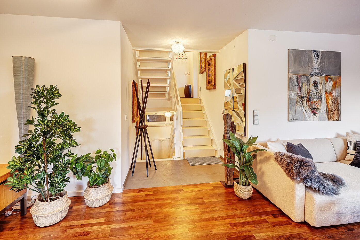 Adosado esquinero de 3 habitaciones | Kreuth | 70037 | Offenes Treppenhaus in den Wohnbereich