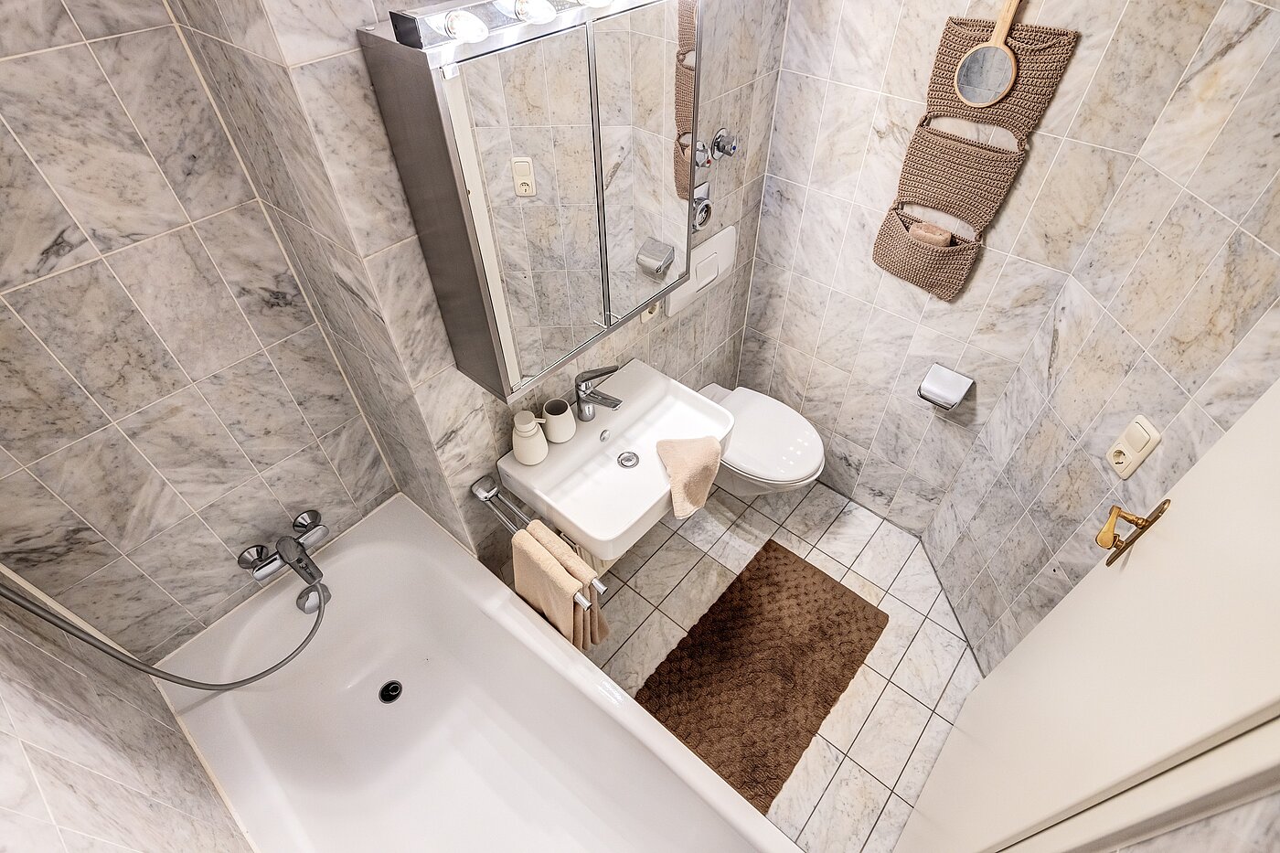 Apartamento de 1 habitación | München-Schwabing | 70249 | ...mit Badewanne