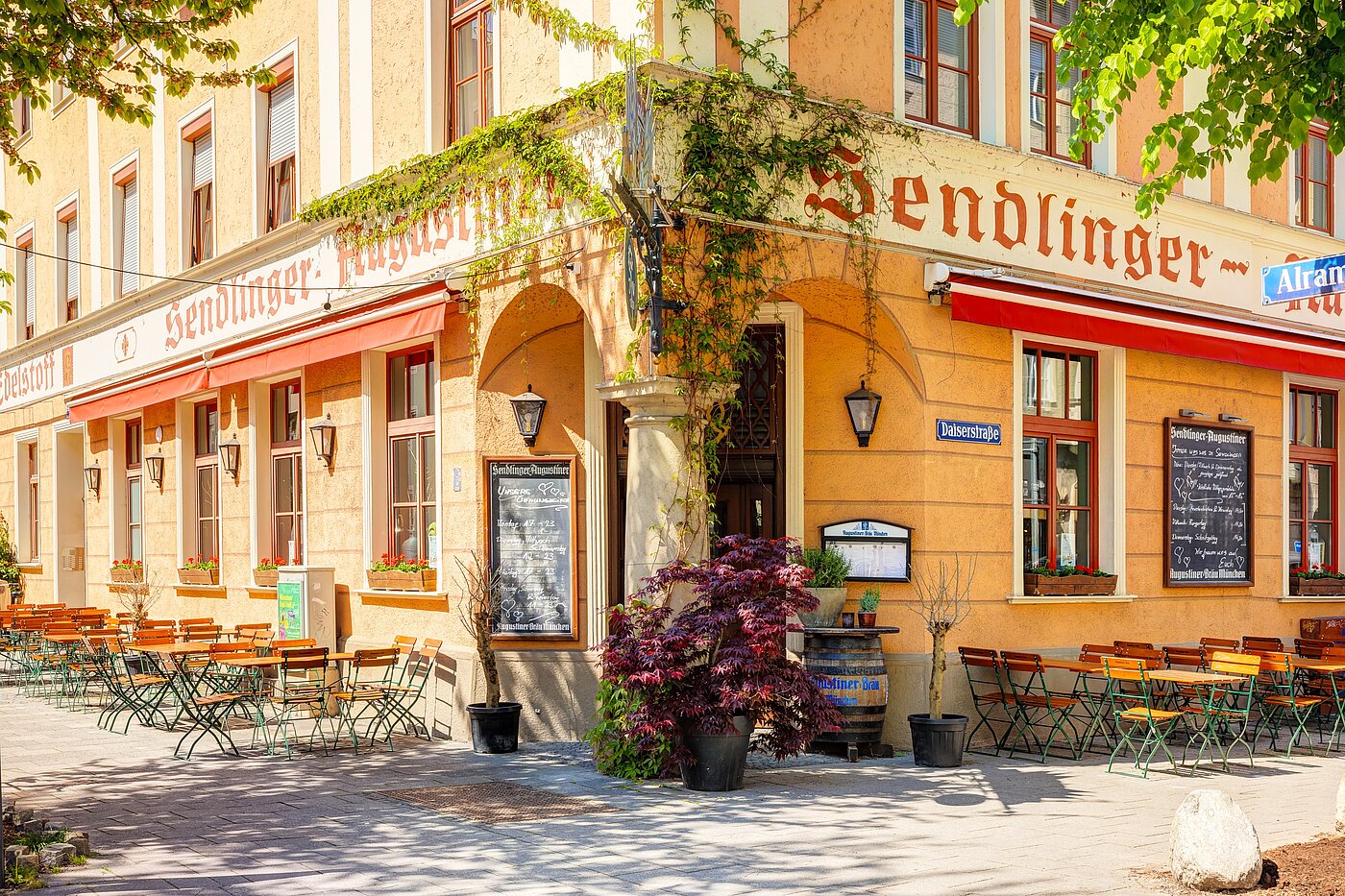 Apartamento de 2 habitaciones | München-Sendling | 70220 | Restaurants