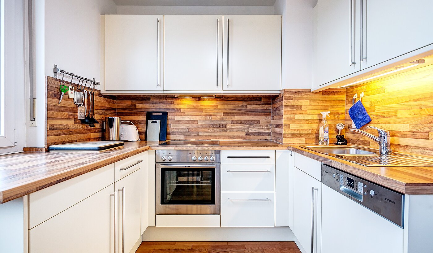 Apartamento de 2.5 habitaciones | 70020 | Voll eingerichtete Einbauküche...