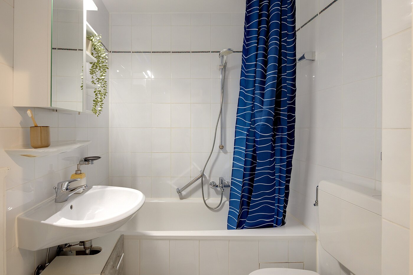 Apartment de 1 habitación | München-Sendling-Westpark | 70395 | ...Wanne