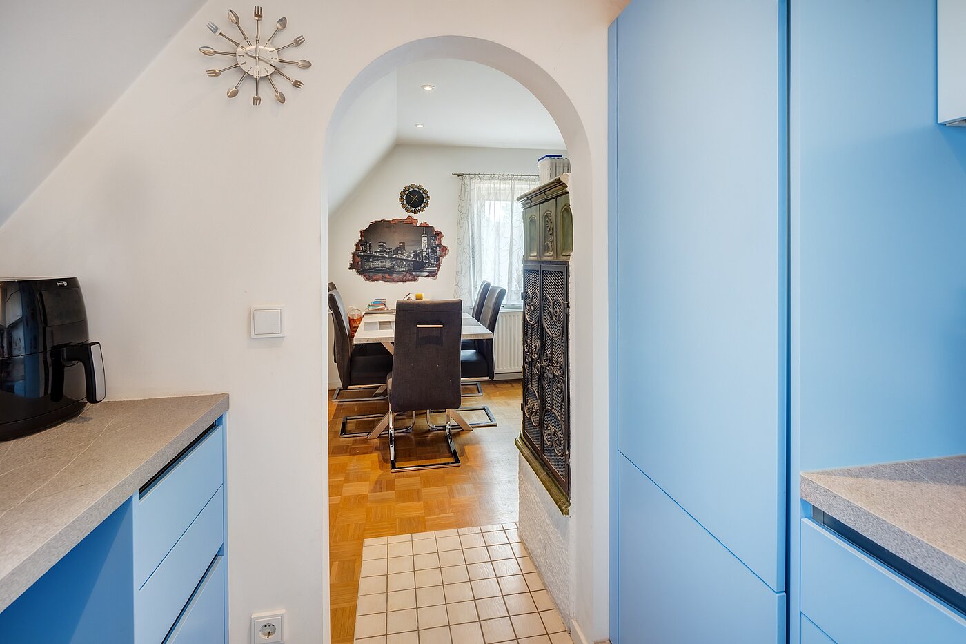 Casa unifamiliar  de 8 habitaciones | 70229 | ...und Zugang zum Essplatz