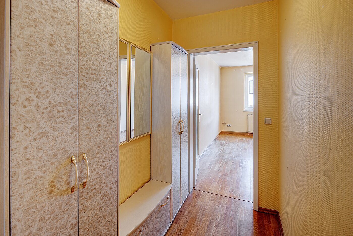 Apartamento de 2 habitaciones | 70075 | Stellfläche