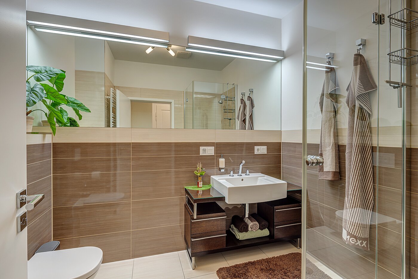 Apartamento de 1 habitación | München-Neuhausen | 70235 | Bad mit Dusche...