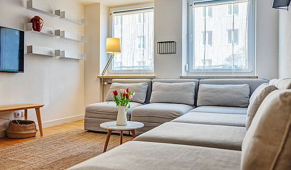 Apartamento de 3 habitaciones | München-Au | 70447 | Große Eckcouch