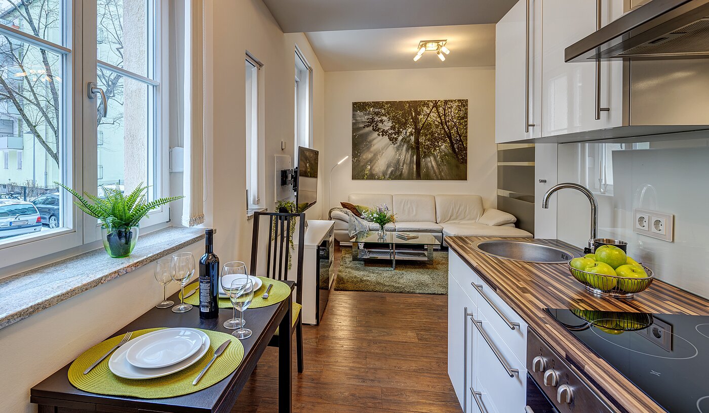 Apartamento de 1 habitación | München-Neuhausen | 70235 | ...zum Wohnzimmer offen...