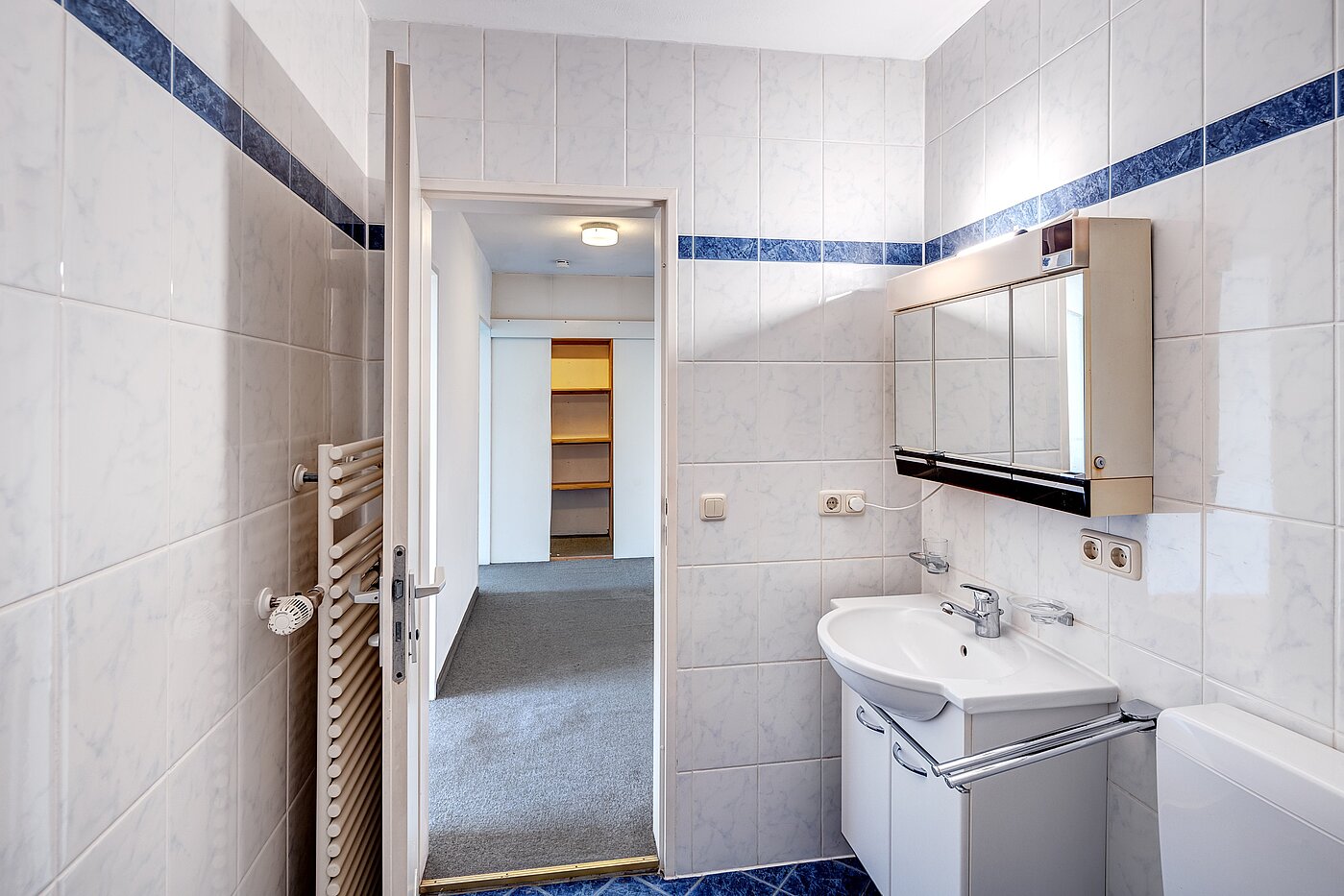 Apartamento de 2 habitaciones | München-Freimann | 70158 | ...und Handtuchheizkörper