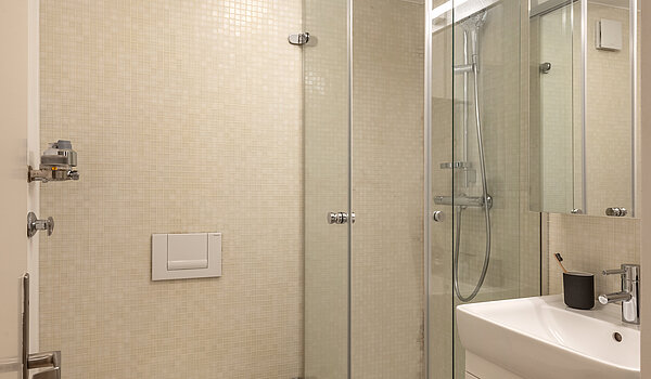 Apartamento de 2 habitaciones | München-Solln | 70418 | ...mit Dusche