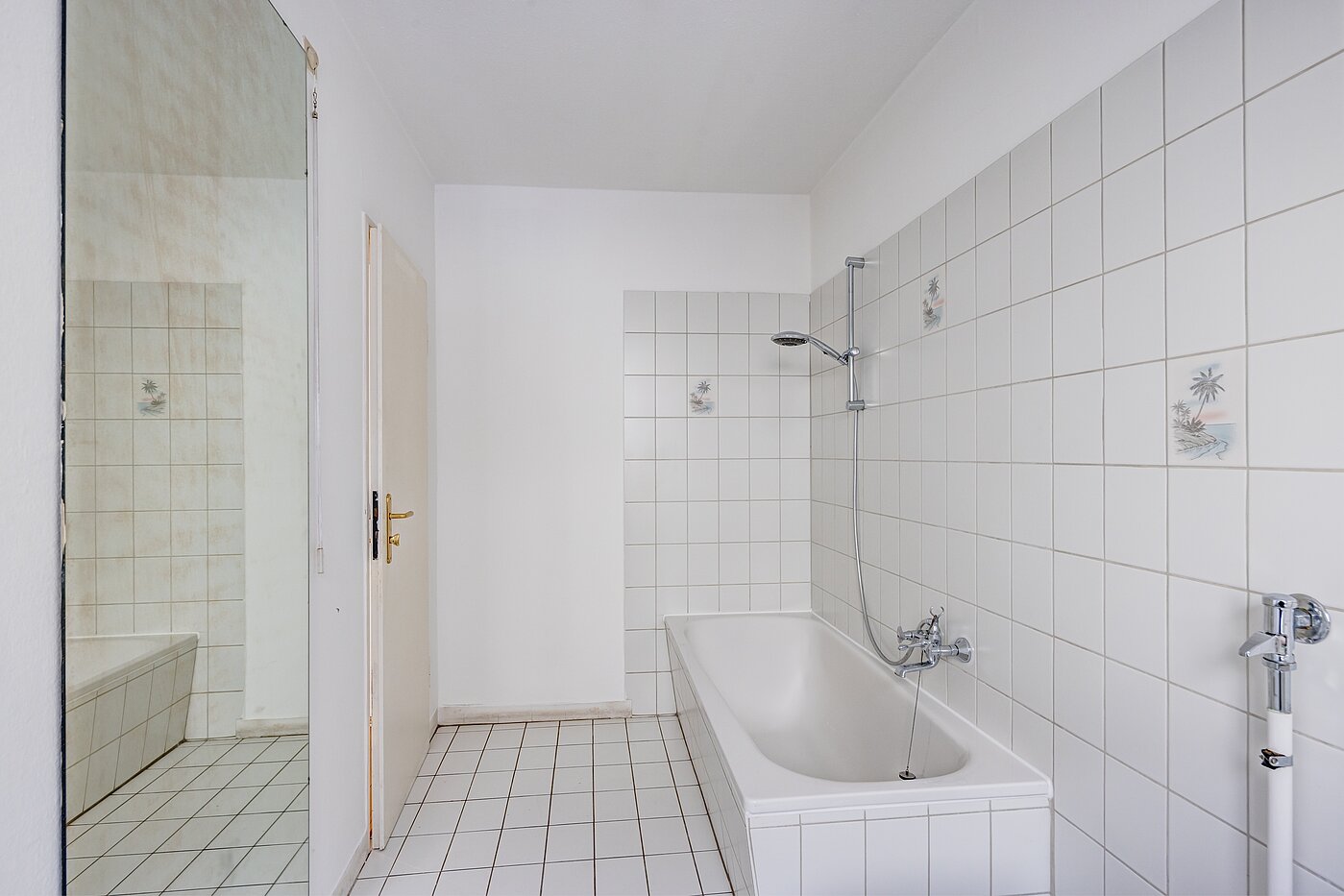 Entresuelo  de 2.5 habitaciones | München-Schwabing | 70441 | Bad mit Badewanne
