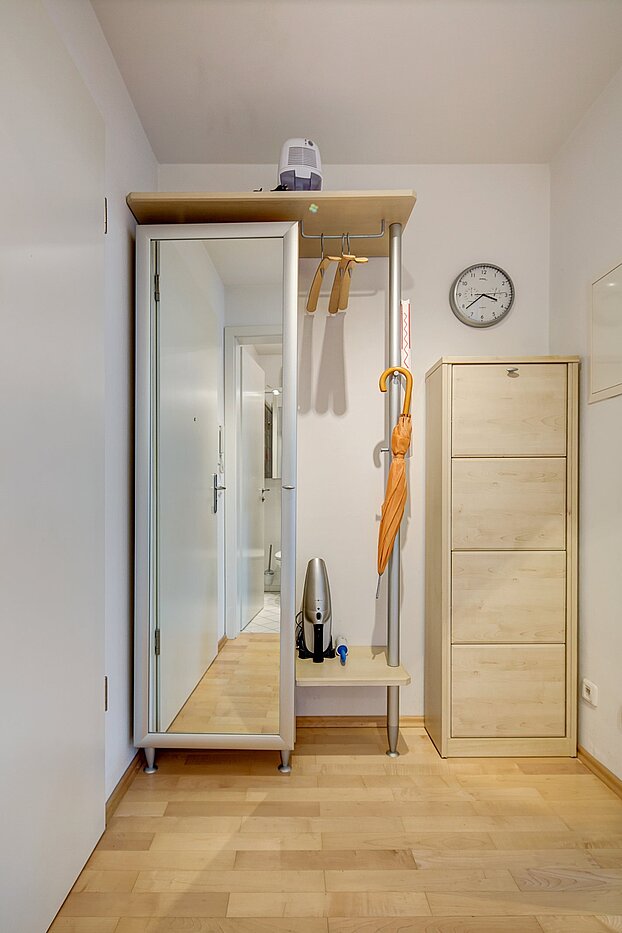 Apartamento de 1 habitación | München-Isarvorstadt | 2104ML6 | Diele mit Stauraum
