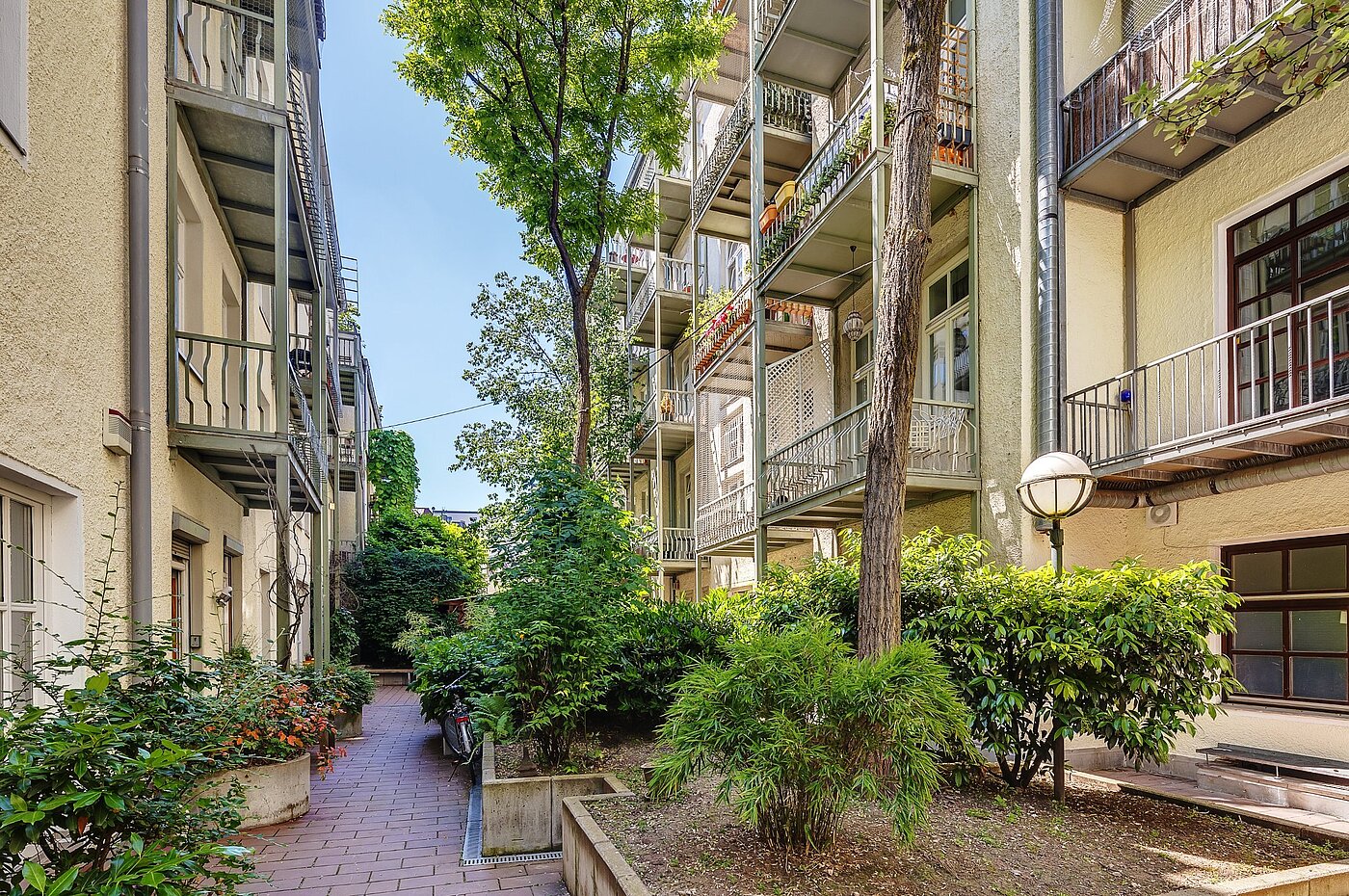 Apartamento de 2 habitaciones | München-Altstadt | 2106ML7 | ...grünen Innenhof