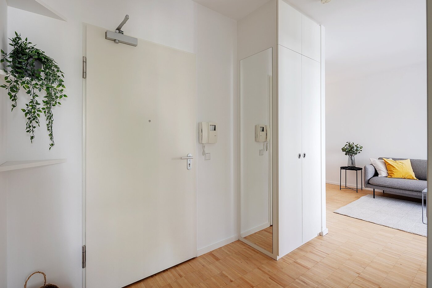Apartamento de 2 habitaciones | München-Thalkirchen | 2107ML2 | Flur mit Einbauschrank...