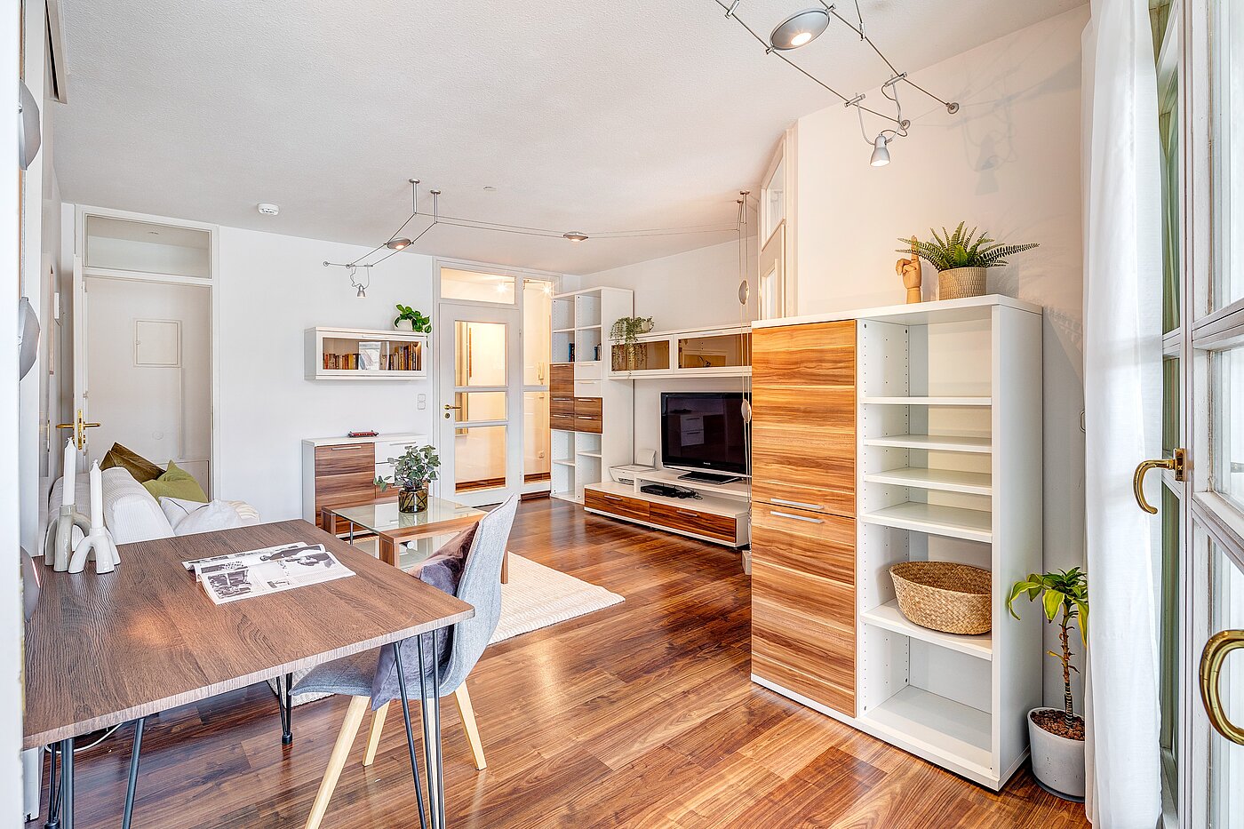 Apartamento de 2 habitaciones | München-Schwabing | 2205ML71 | Warme Atmosphäre durch die Holzoptik