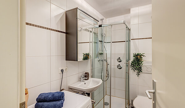 Apartamento de 1 habitación | München-Ramersdorf | 70416 | Duschbad mit Stellplatz...