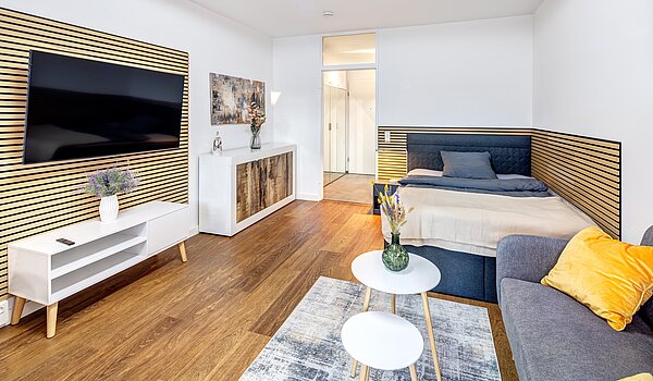 Apartment de 1 habitación | München-Milbertshofen | 70183 | Mit Couch und Flatscreen