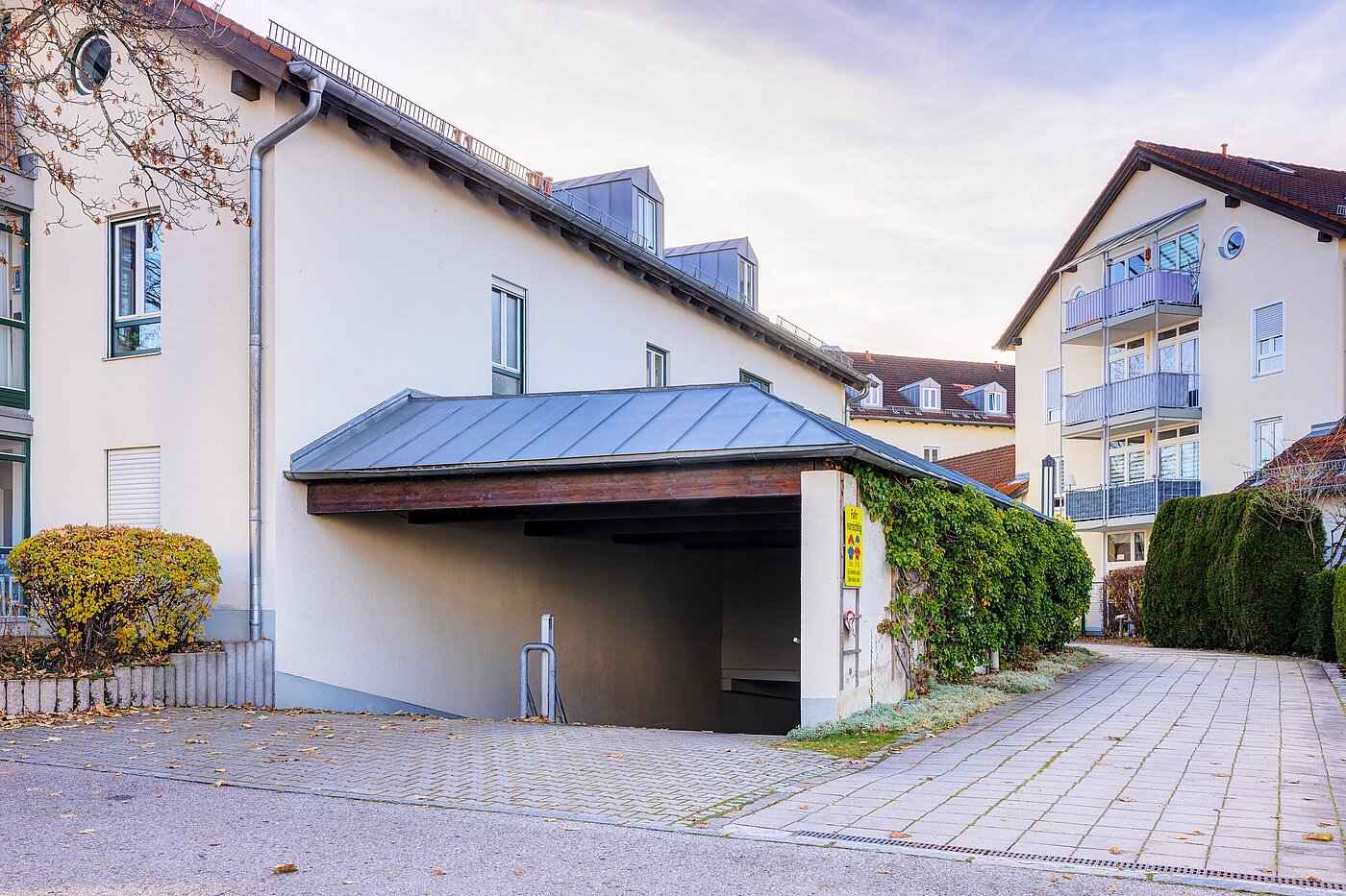 Piso ático de 2 habitaciones | 70314 | Zufahrt Tiefgarage