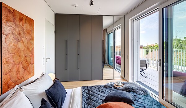 Apartamento de 2 habitaciones | 70134 | Gediegene Einbaumöbel