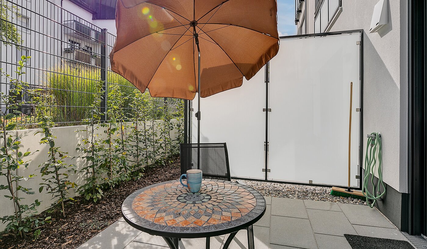 Piso en planta baja de 1 habitación | München-Milbertshofen | 2202ML8 | ...und kleinem Grünstreifen