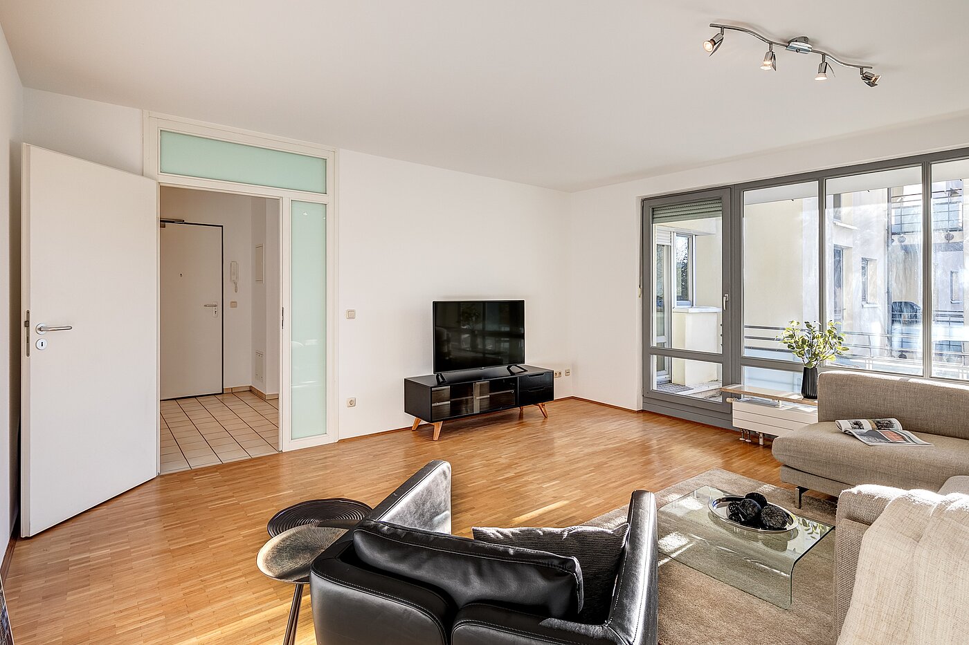 Apartamento de 4 habitaciones | 1709ML3 | Geräumiges Wohnzimmer