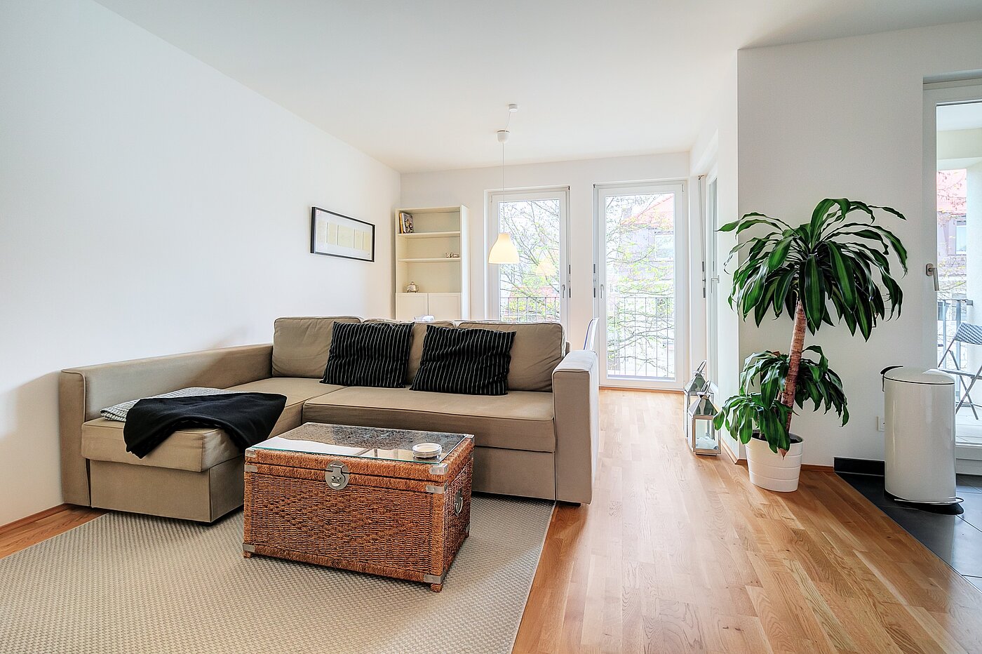 Apartamento de 3 habitaciones | München-Moosach | 70164 | Wohn- Essbereich...